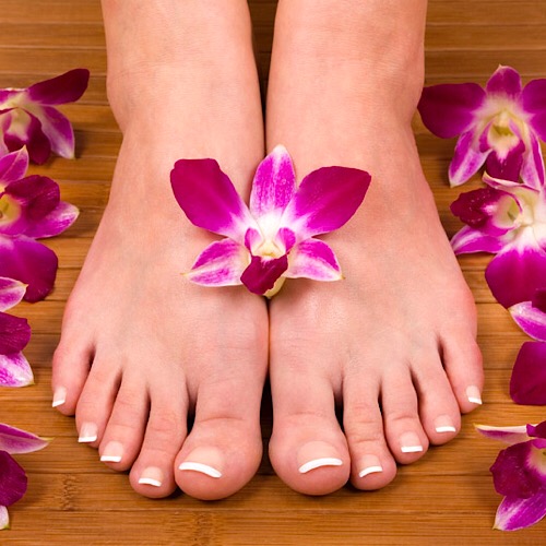 BLOOMING NAILS & SPA - Pedicures